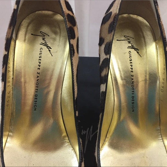 🆕 Giuseppe Zanotti Espectacular Red Heels 👠 - Picture 5 of 8